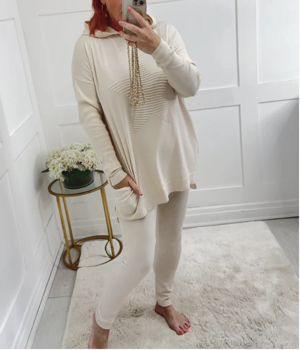 Women's knitted two-piece set with star motif – hoodie and trousers