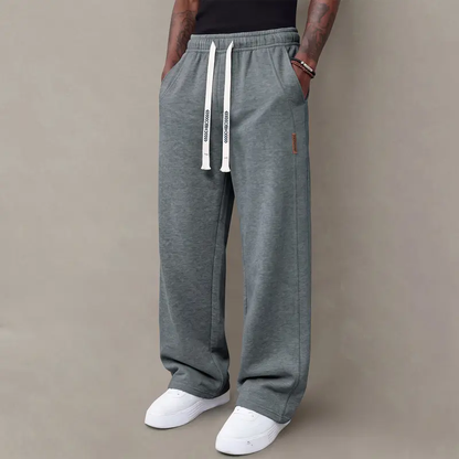 Men’s casual pants —loose straight-leg